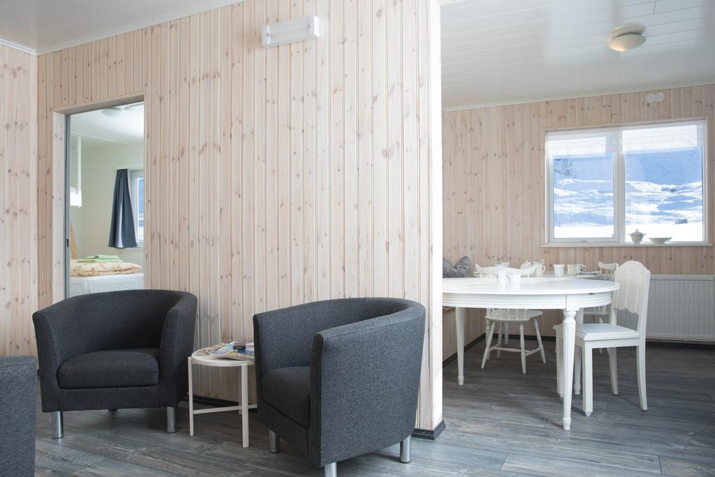 Guesthouse Baegisa Akureyri Ngoại thất bức ảnh